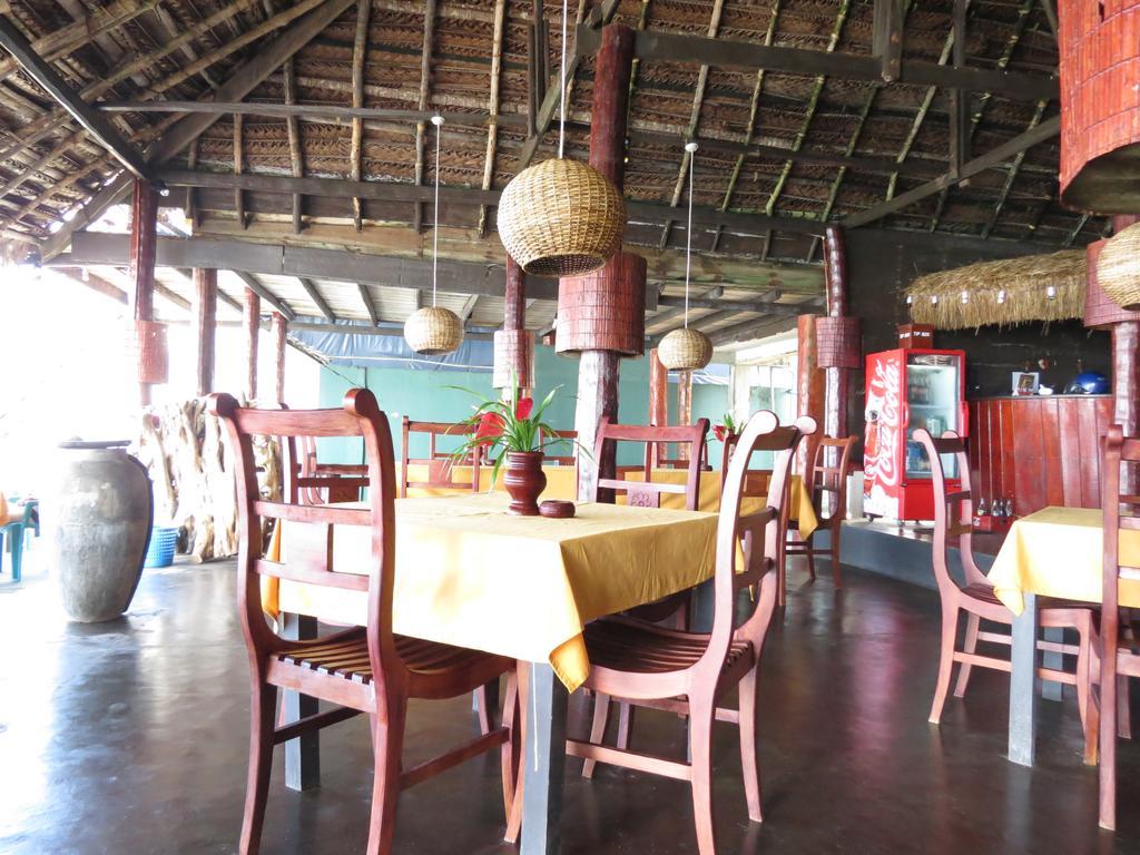 Why Not Guest House Hikkaduwa Dış mekan fotoğraf